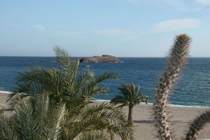 Hotel Las Palmas Карбонерас Экстерьер фото